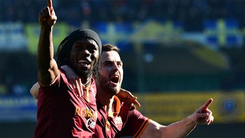 Verona 1-3 AS Roma: Khách nở nụ cười