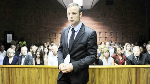 Pistorius xem phim sex trước khi bắn chết bạn gái