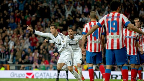 9 bàn thắng đẹp trong các trận derby Madrid