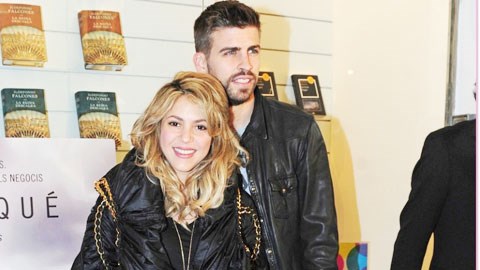 Pique cấm Shakira quay clip với trai đẹp