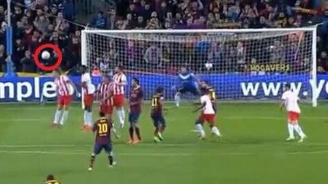 Messi vẽ "cầu vồng" đẹp mắt vào lưới Almeria