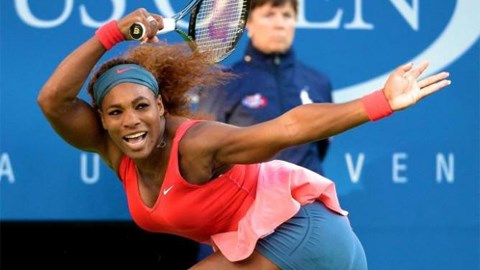 Serena Williams vượt mặt Monica Seles về số lần “lên đỉnh”