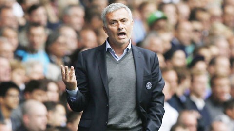 Lăng kính: Cái miệng Mourinho không thể ở không