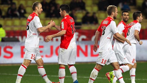 Monaco 2-1 Sochaux: Berbatov "khai hỏa"
