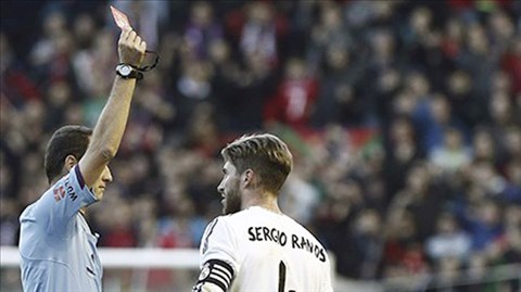 Sergio Ramos “tẩy thẻ” vì El Clasico