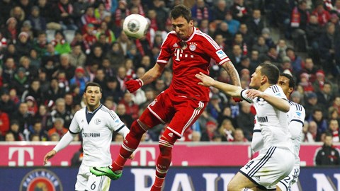Bayern hướng tới mốc 100 bàn ở Bundesliga