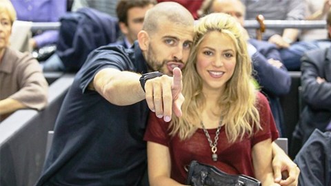 Pique cho phép Shakira đóng clip nóng bỏng