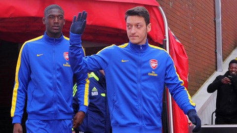 Arsenal nhận tin buồn: Oezil nghỉ 6 tuần vì chấn thương