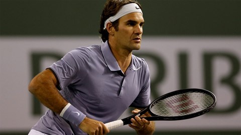 Federer không chấp nhận chuyện chỉ đạo trên khán đài