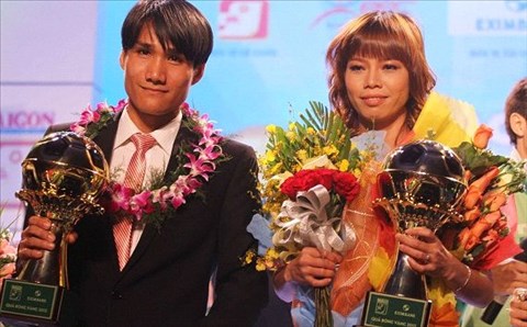 Cuối tháng Tư mới trao thưởng Quả bóng vàng Việt Nam 2013