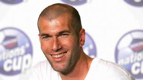 Zidane được bầu là cầu thủ xuất sắc nhất lịch sử