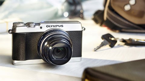 Olympus SH-1: Máy ảnh compact đầu tiên có chống rung quang học 5 trục