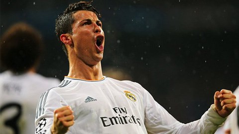 Ronaldo san bằng thành tích ghi bàn trong một mùa Champions League của Messi