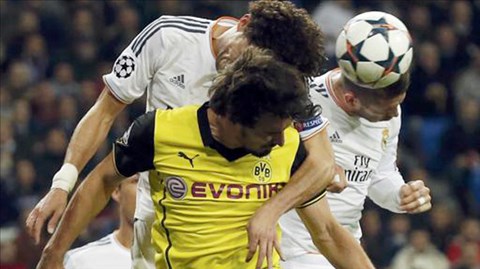 Hummels: Điểm sáng le lói của Dortmund
