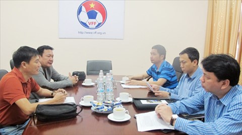 VFF kết thúc hợp đồng với HLV Hoàng Văn Phúc