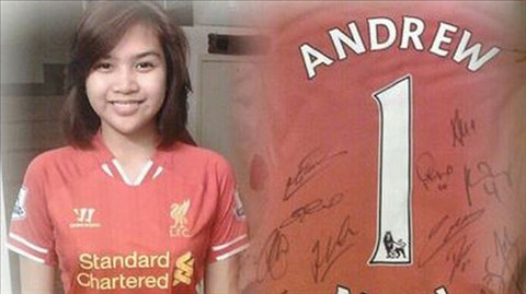 Con gái nạn nhân chuyến bay MH370 nhận món quà đặc biệt từ CLB Liverpool
