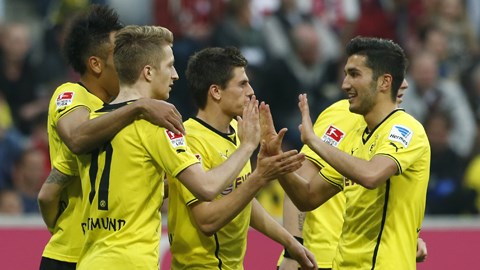 Bayern Munich 0-3 Dortmund: Bẽ mặt nhà vô địch