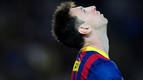 Barca sụp đổ: Đừng đổ lỗi cho Messi