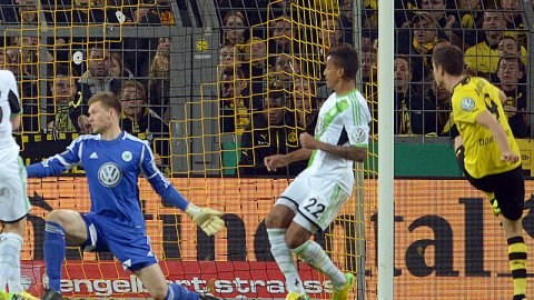 Hạ Wolfsburg 2-0, Dortmund vào chung kết Cúp QG