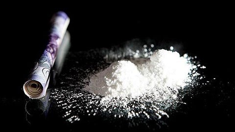 2 thành viên của "đội bóng lớn ở Premier League" bị tóm vì sử dụng cocaine
