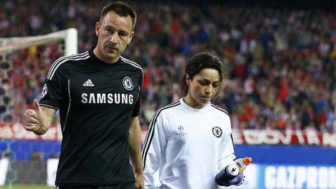 Terry chấn thương: "Điềm lành" cho Chelsea