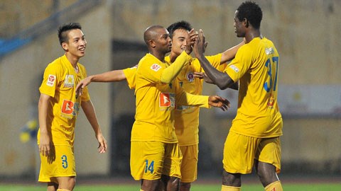 Đội Hà Nội nhận “lệnh” tranh vé lên V-League