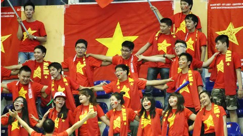 VCK futsal châu Á 2014: Sắc đỏ rực rỡ khán đài NTĐ Phú Thọ