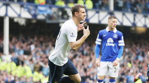Edin Dzeko: Từ người thừa thành người hùng