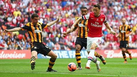 Mesut Oezil: Điểm trừ trong trận cầu quả cảm của Arsenal