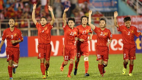 Câu chuyện bóng đá nữ Việt Nam: 30 năm, đôi chân trần & suất World Cup!