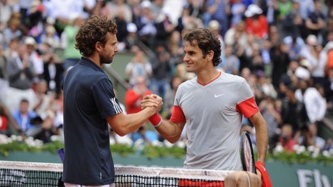 Roland Garros - Vòng 4: Tạm biệt Roger Federer!