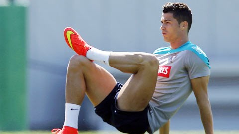 Tin nhanh World Cup (8/6): Ronaldo trở lại tập luyện