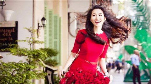 Hoa hậu Việt Nam 2012 Đặng Thu Thảo: “Đẹp trai mà đá bóng dở thì… vứt