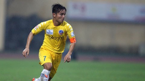 Vòng 18 V-League: Thanh Trung tỏa sáng, QNK.QN đánh bại ĐT.LA