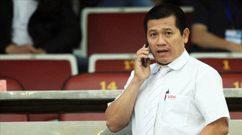 Cựu còi vàng Dương Văn Hiền: “Trọng tài World Cup khó bị bắn thủng”