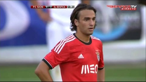 Liverpool chọn sao trẻ Benfica thay thế Suarez