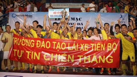 Trường lái xe Tiến Bộ vô địch Giải Doanh nhân Sài Gòn