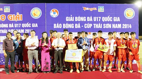 Chùm tin U17 QG báo Bóng đá - Cúp Thái Sơn Nam 2014 (ngày 24/7)
