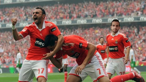02h45, ngày 27/7, Benfica vs Ajax: Chủ nhà lấy cúp?
