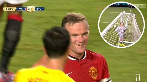 Pha bóng khiến Rooney tẽn tò vì mừng hụt