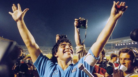 Bình luận Napoli - Barcelona: Gạch nối Maradona
