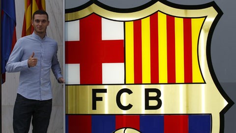 Làn sóng cầu thủ Arsenal gia nhập Barca: Khi Barca “góp của” xây Emirates