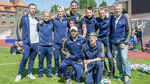 Ibra hào phóng tài trợ trọn gói cho ĐT Thụy Điển dự INAS World Cup