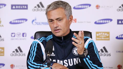 Mourinho: “Thời Chelsea mua điên cuồng đã qua”