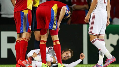 Ramsey lại dính chấn thương, Arsenal lo sốt vó