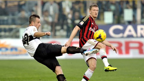 01h45 ngày 15/9, Parma vs Milan: Giữ ngôi đầu không dễ!