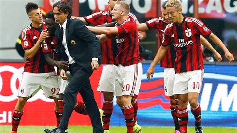 Serie A: Milan mua vui cho tất cả!