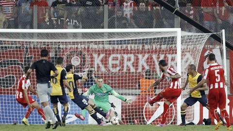 Atletico thua 2-3 trên sân Olympiakos: Thất thủ vì hàng thủ!