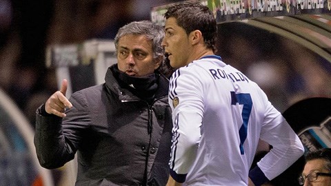 Mourinho khẳng định không có bạn bè gì với Ronaldo
