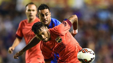 Levante 0-5 Barca: Messi, Neymar và Pedro tung hoành